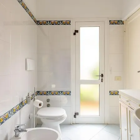 Ferienhaus Spaziosa Casa Con Giardino E Dependance Viareggio