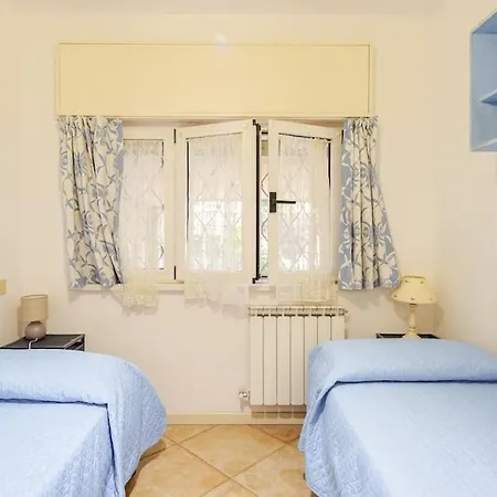 Ferienhaus Spaziosa Casa Con Giardino E Dependance *