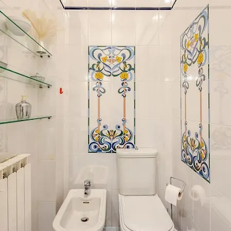 Spaziosa Casa Con Giardino E Dependance Ferienhaus